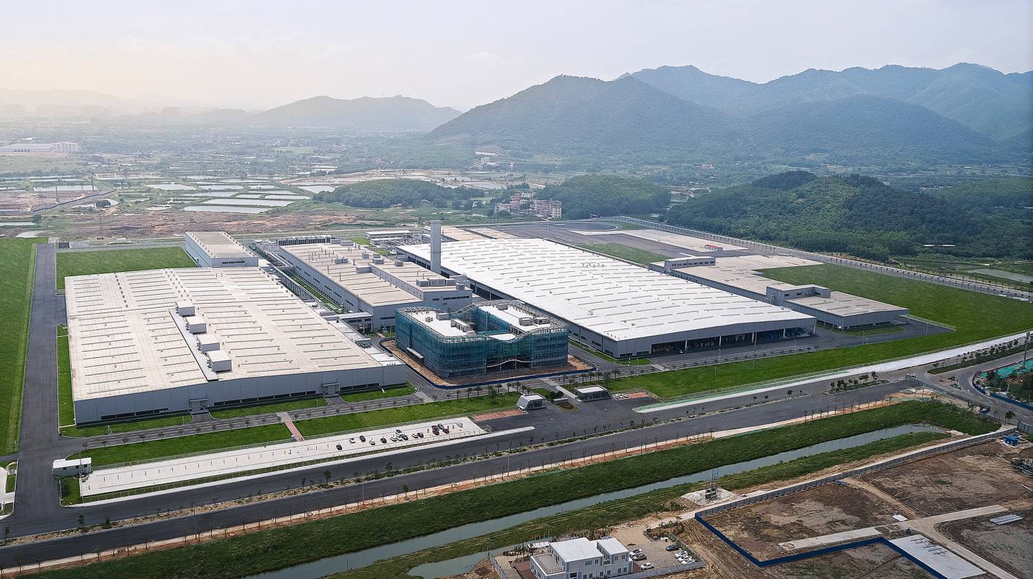 27位股東全部退出小鵬汽車 集團(tuán)海外重組是關(guān)鍵，道路機(jī)動(dòng)車輛生產(chǎn)不受影響